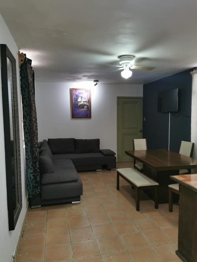 Hotel Santo Carlo Guanajuato Oda fotoğraf